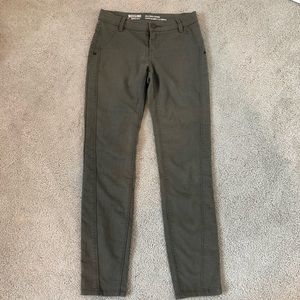 Modismo Supply & Co Army Green Ankle Denim Legging